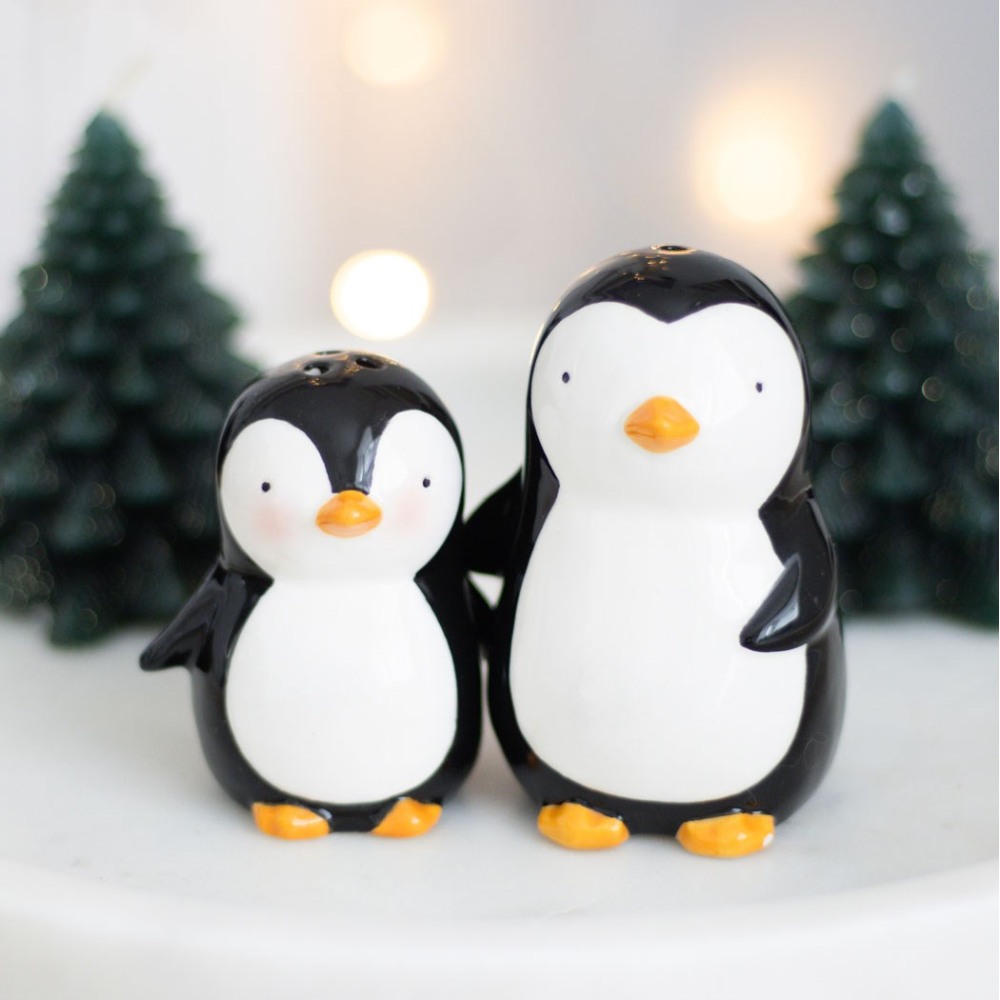 Something Different - Hugging Penguins Salz- und Pfefferstreuer - Mehrfarben